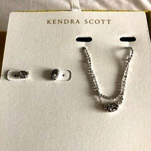 Necklace/Earring Set